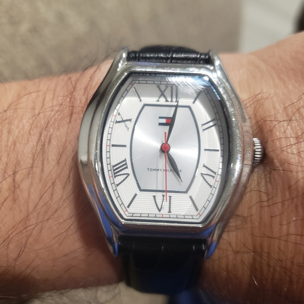 Tommy Hilfiger Mens Stainless steel watch, leather band